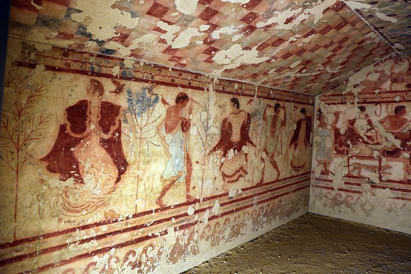 tomb of the triclinium