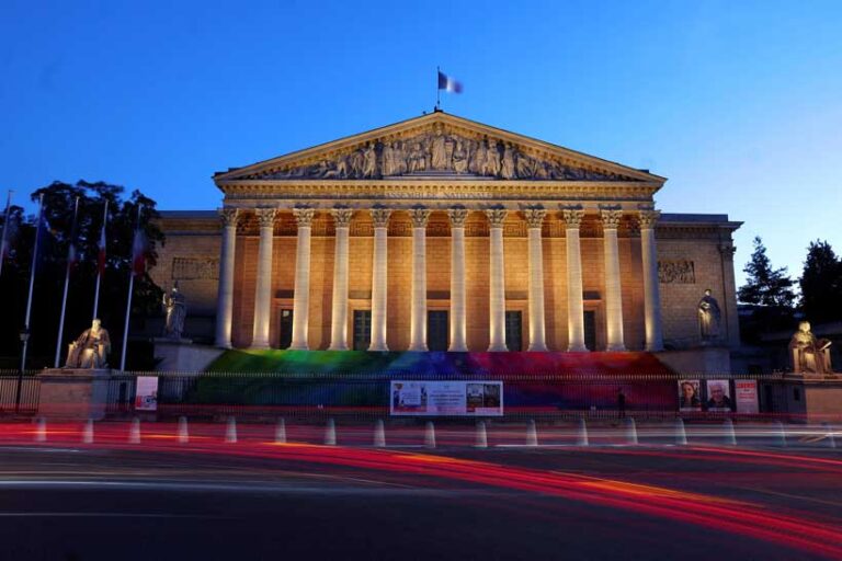 France Risks ‘Danger Zone’ if Budget Deficit Exceeds 5% in 2026, ECB’s ...
