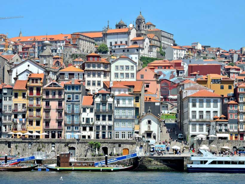 Discovering the Best Cycling Routes and Coastal Towns in Portugal